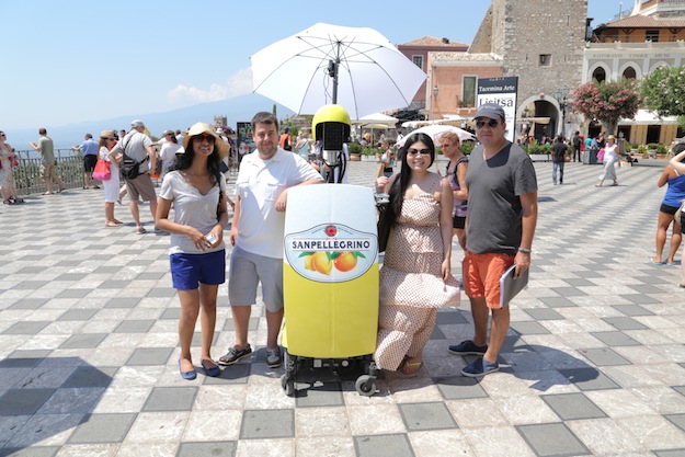 san pellegrino-robot2