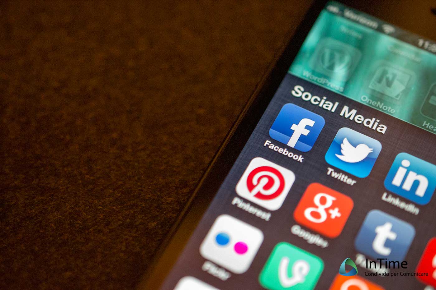 social media tempo trascorso vita @franzrusso.it 2017