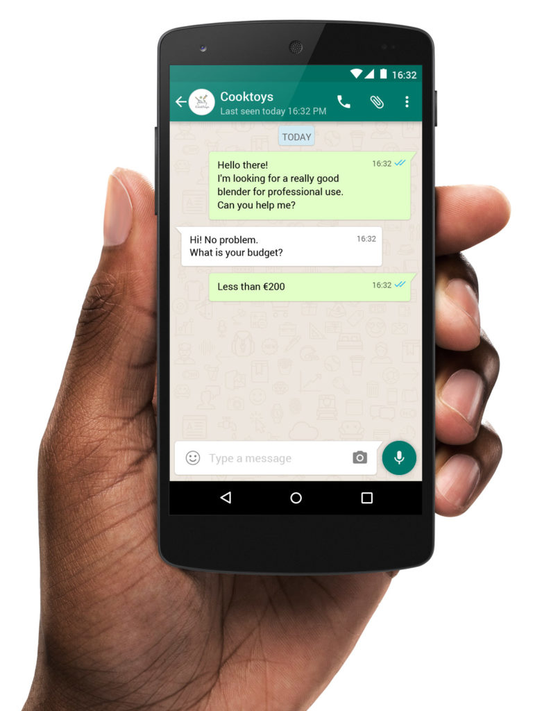 whatsapp iadvize mobile piattaforma