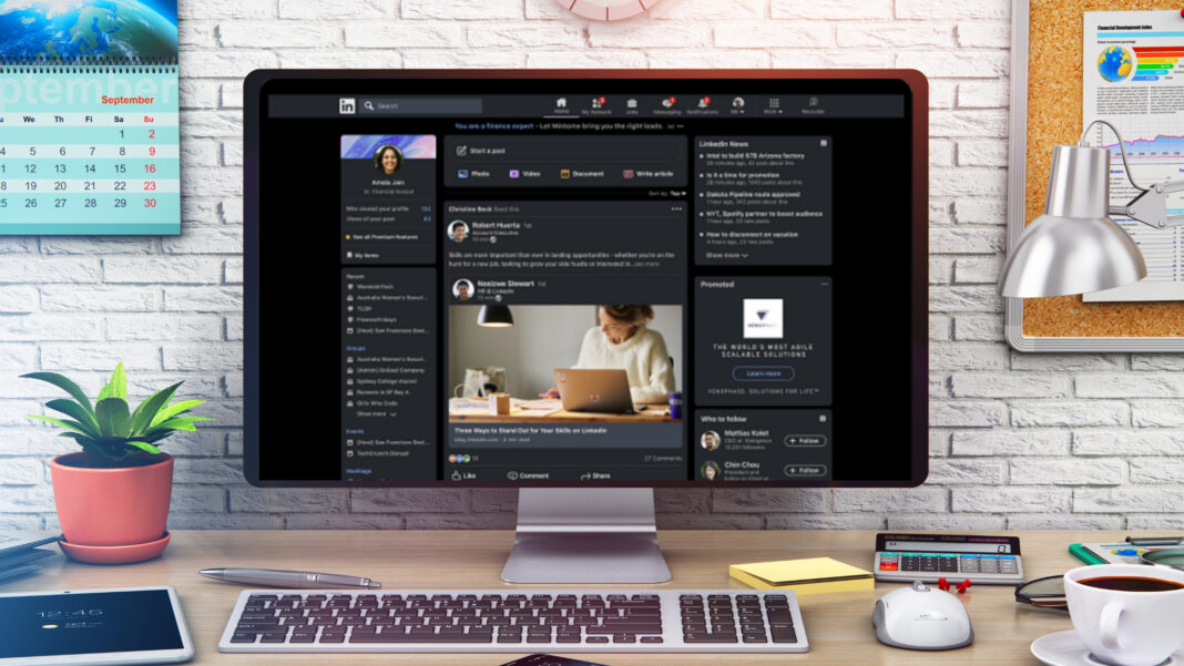 LinkedIn, ecco la modalità scura per desktop e mobile