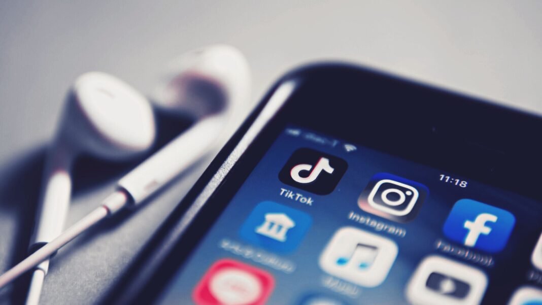 TikTok, le stories si potranno condividere anche su Instagram
