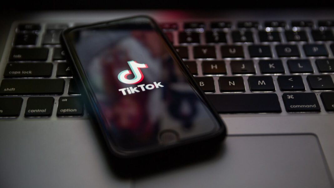 La Commissione Europea vieta al personale di usare TikTok