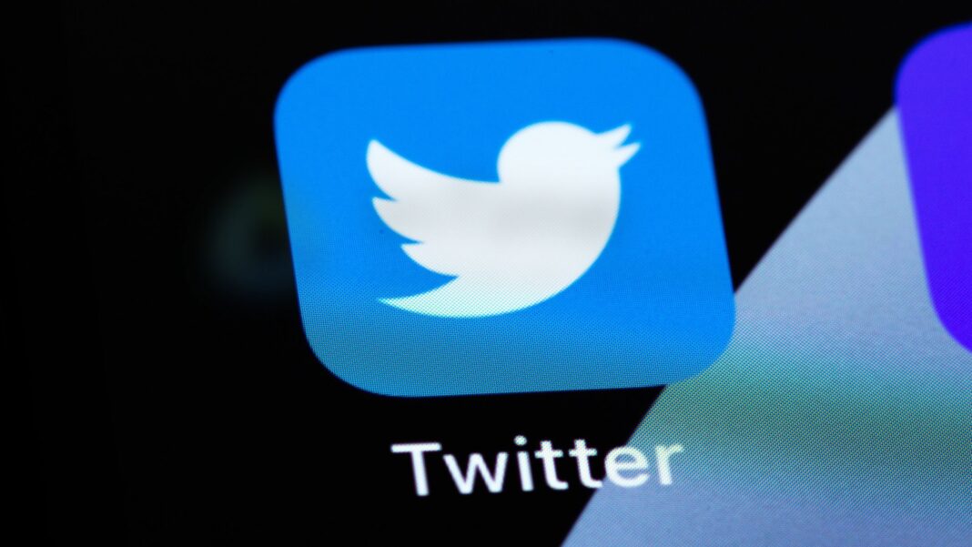 Twitter è ormai parte della X Holding voluta da Elon Musk