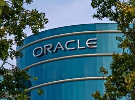 Oracle, cambio al vertice in vista di TikTok US e sfida sulla IA